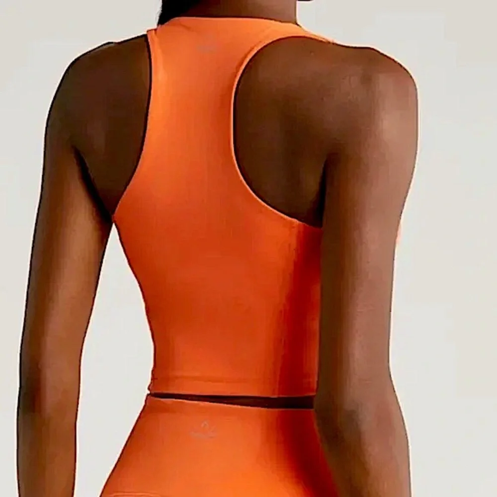 Beyond Yoga Cropped Tank - Picture 4 of 16